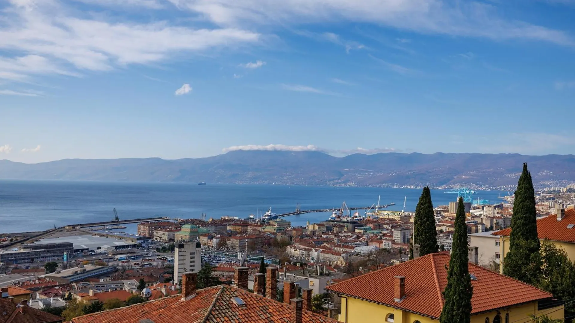 Apartment Apartman Ponestrica Rijeka Croatia